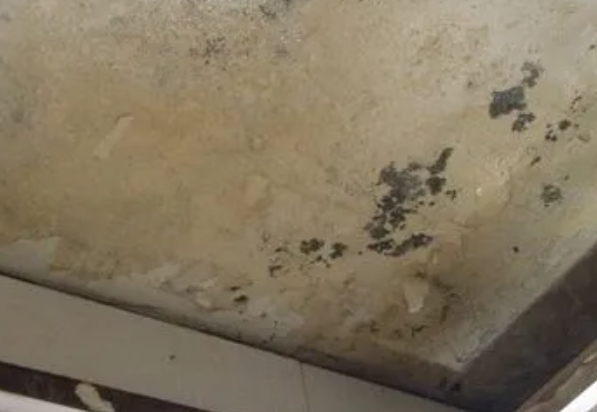 徐州阳台漏水维修公司分享下徐州卫生间渗水维修需要注意哪些问题。